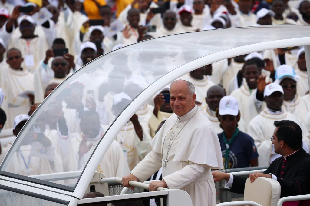Pope Urges Angola To Heal Divisions At Events Drawing 130,000 Pope Urges Angola To Heal Divisions At Events Drawing 130,000